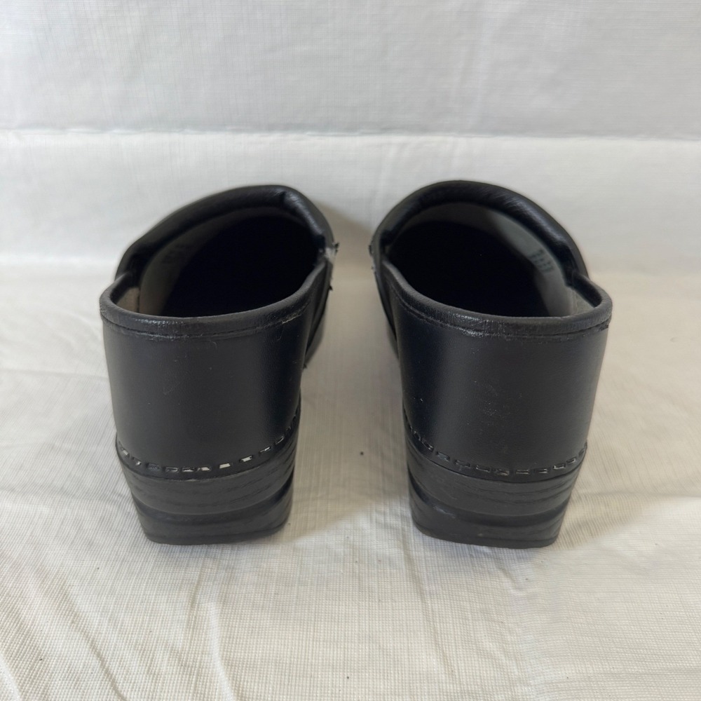 Dansko Professional Black Box Leather Clogs Women 39 Wide - Picture 6 of 10